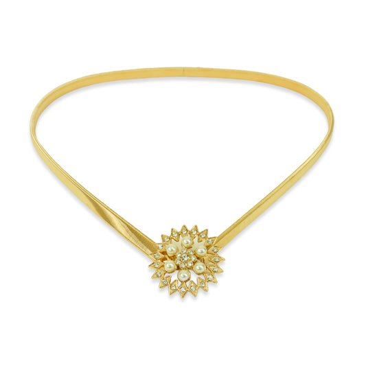 Flower-shaped brooch with rhinestones and pearls