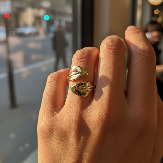 Gold-Tone Dual Leaf Statement Ring – Sculptural High-Polish