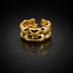 Gold-Tone Chunky Openwork Ring – Bold Sculptural Statement Design