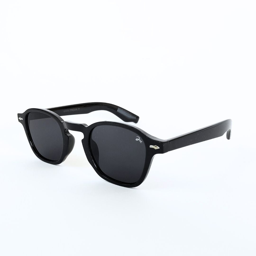 Joe’s Classic Black Women Sunglasses