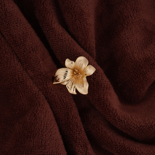 Gold-Tone Sculptural Floral Design Ring