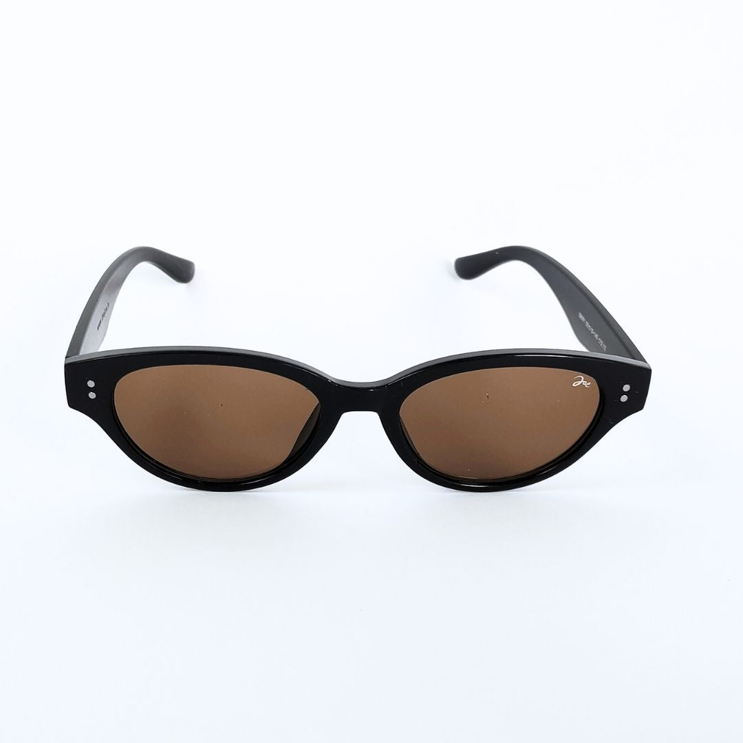 Classic with Modern Twist Black Unisex Sunnies