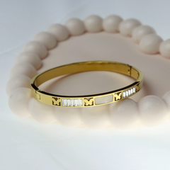 Gold-Tone Crystal Inlay Bangle – Geometric Luxury Bracelet