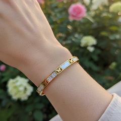 Gold-Tone Crystal Inlay Bangle – Geometric Luxury Bracelet