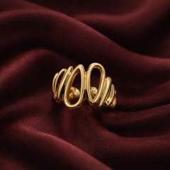 Gold-Tone Multi Oval Statement Ring – Sculptural Openwork Design