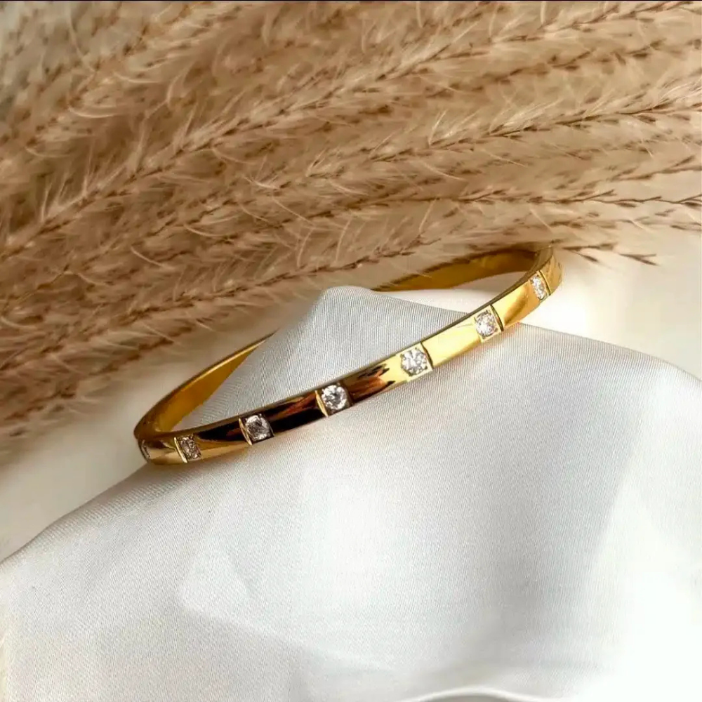 Minimal Crystal Slim Bangle Bracelet