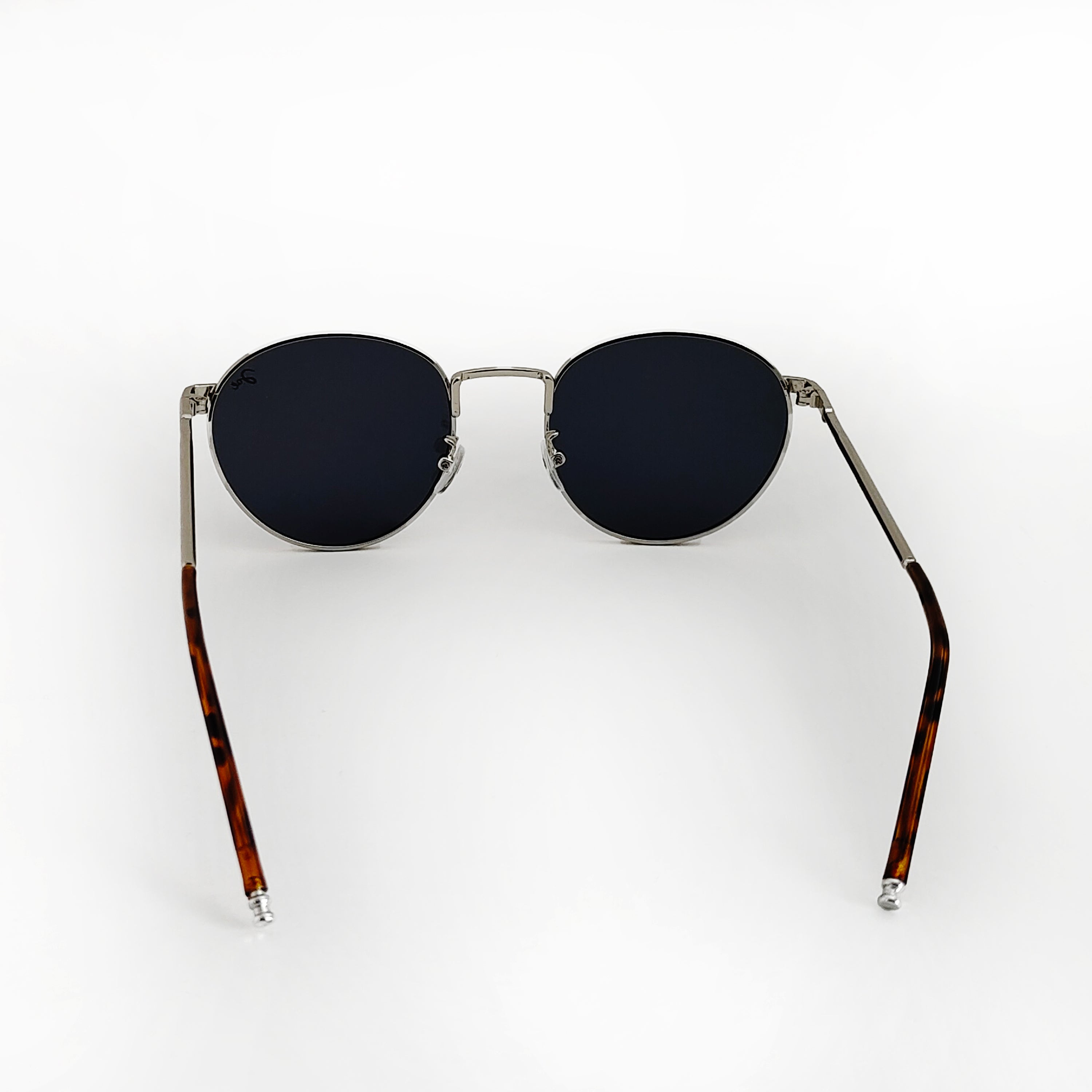 Joe's Classic Silver Round Unisex Sunglasses