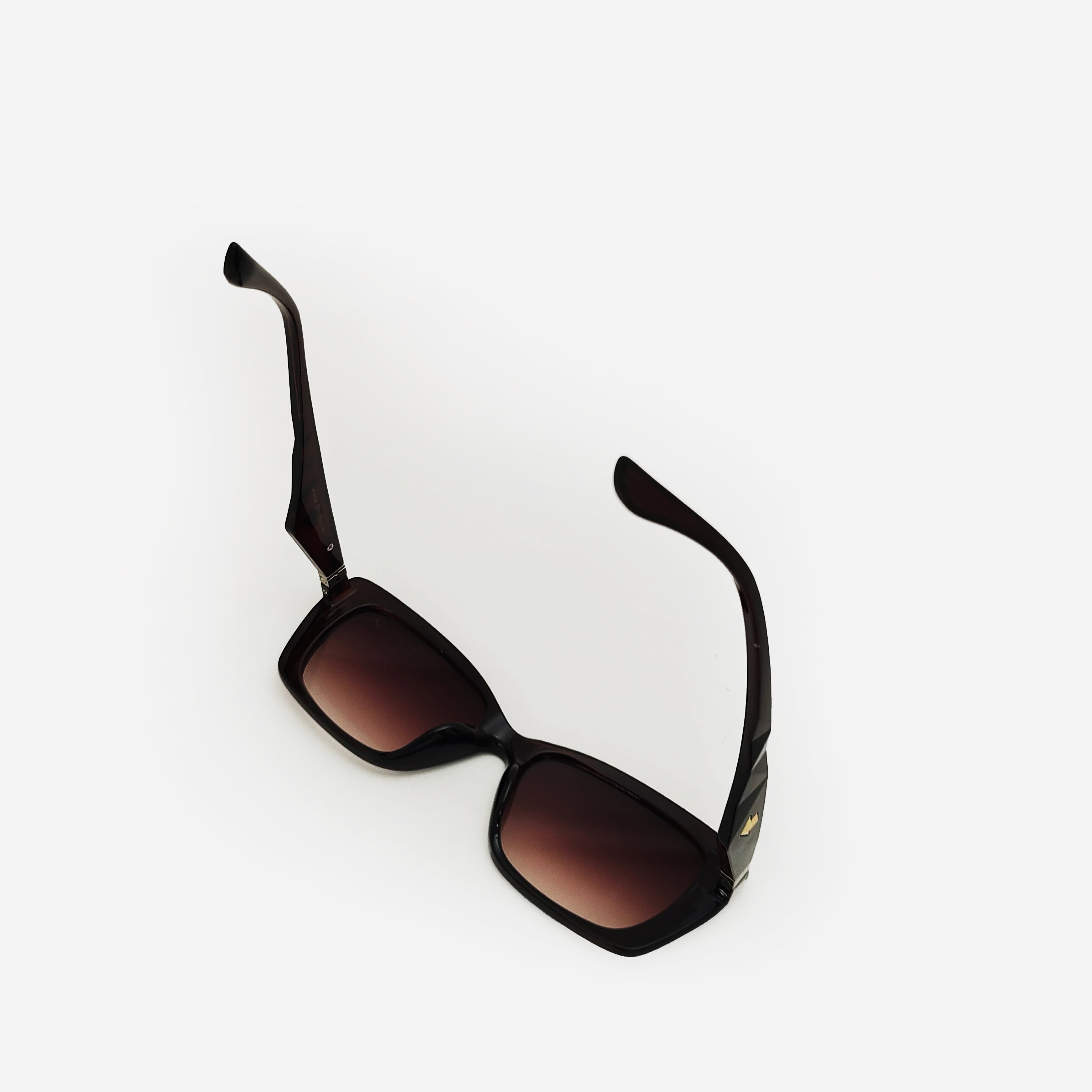 Joe's Retro Chic Sunglasses for Women