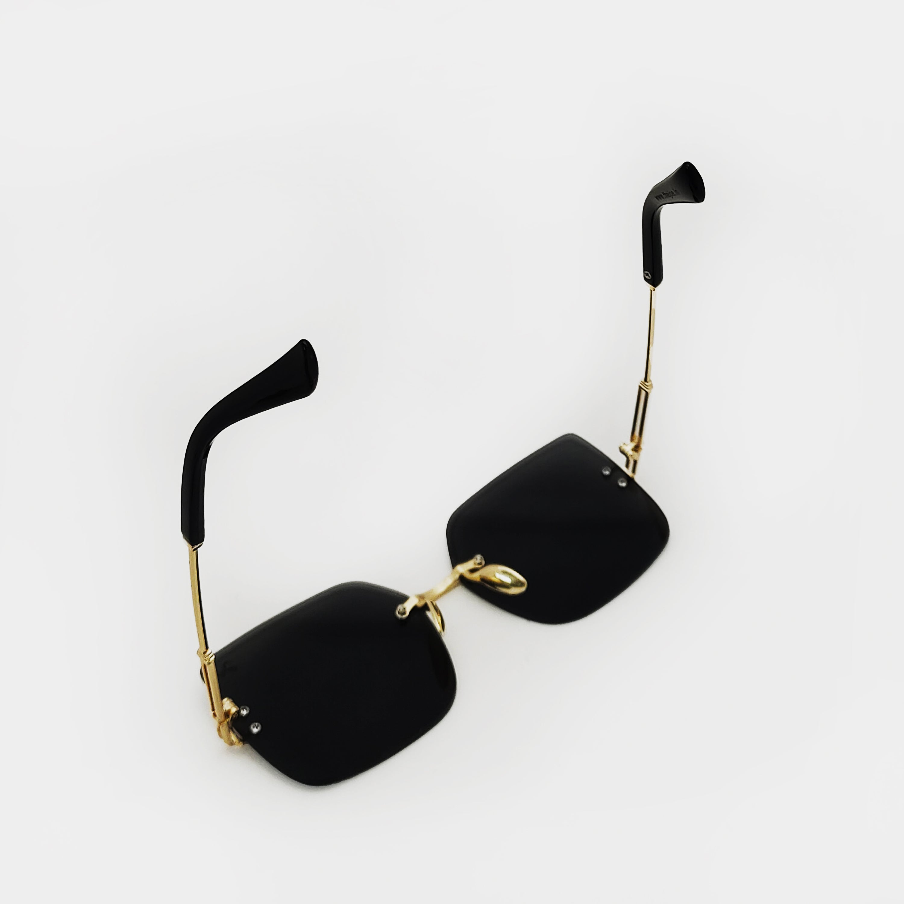 Joe's Classic Gold Aviator Unisex Sunglasses