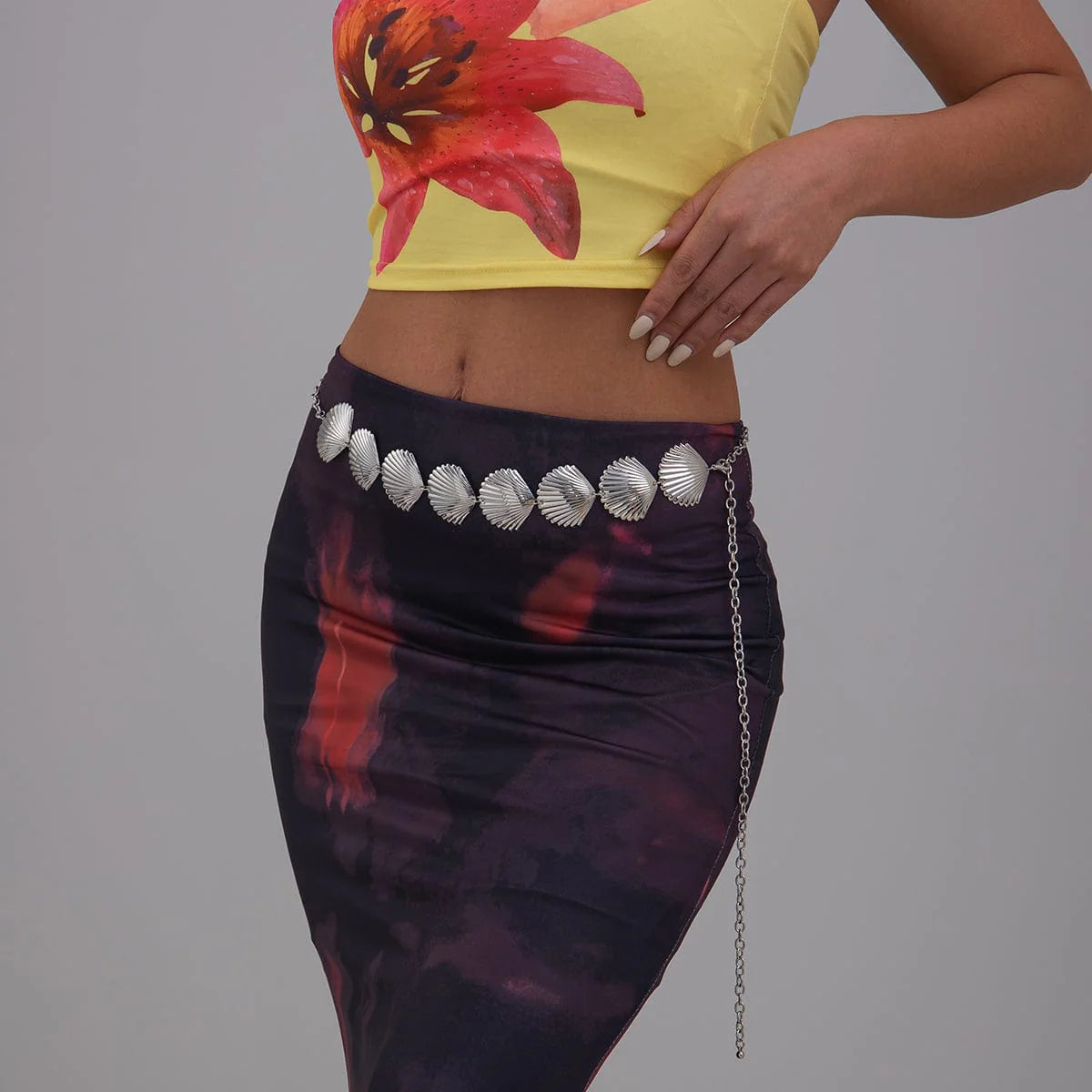 Silver Seashell Waist Chain for Women | Beach-Inspired Metal Belly Chain Belt